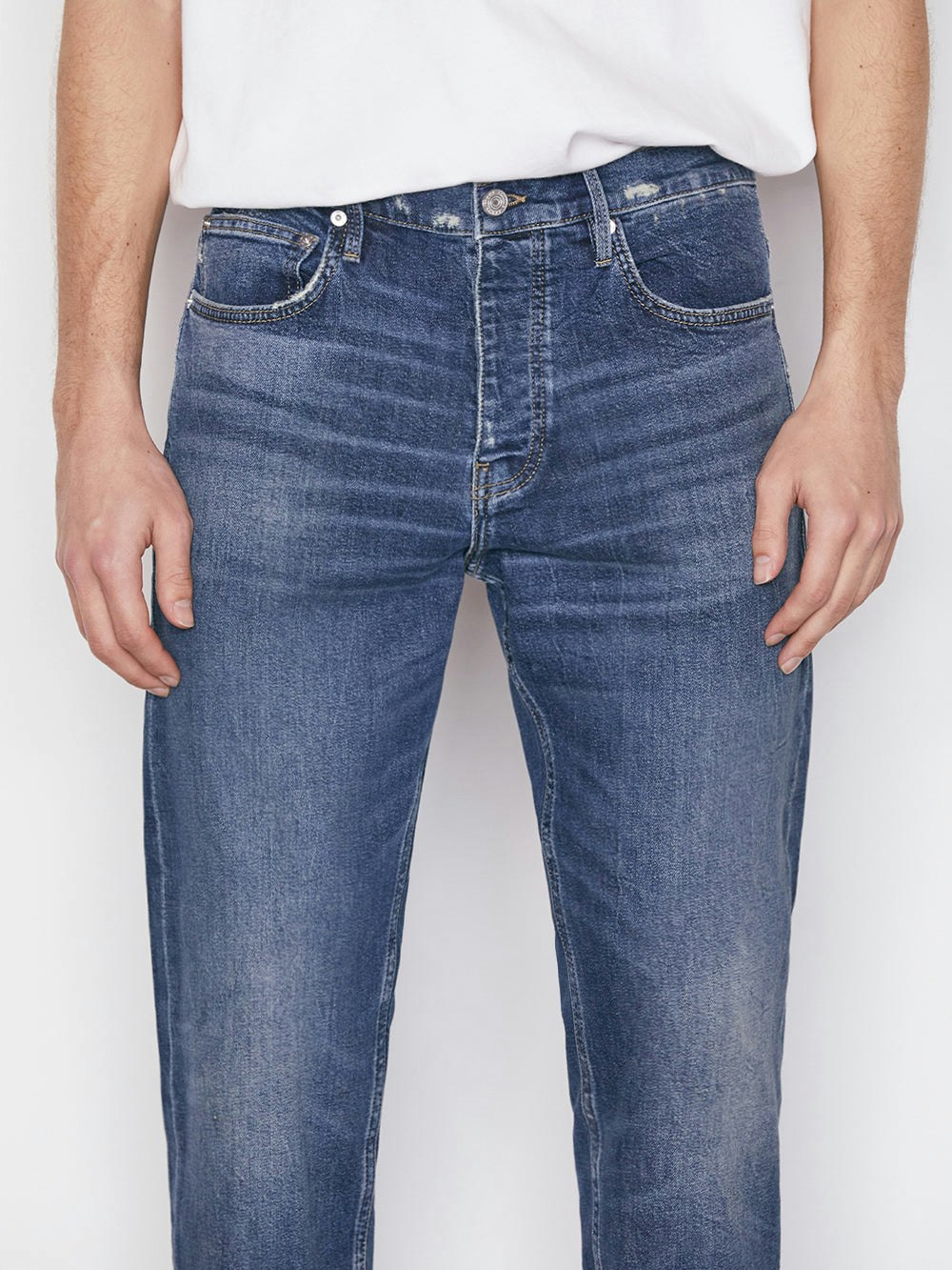 front detail view alt:size alt:fit1